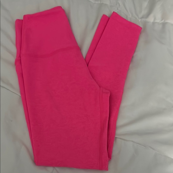 Beyond Yoga Vibrant Pink Leggings - Picture 1 of 4